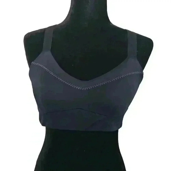 Fabletics Womens Black Low Impact Sports Bra M - Picture 1 of 9